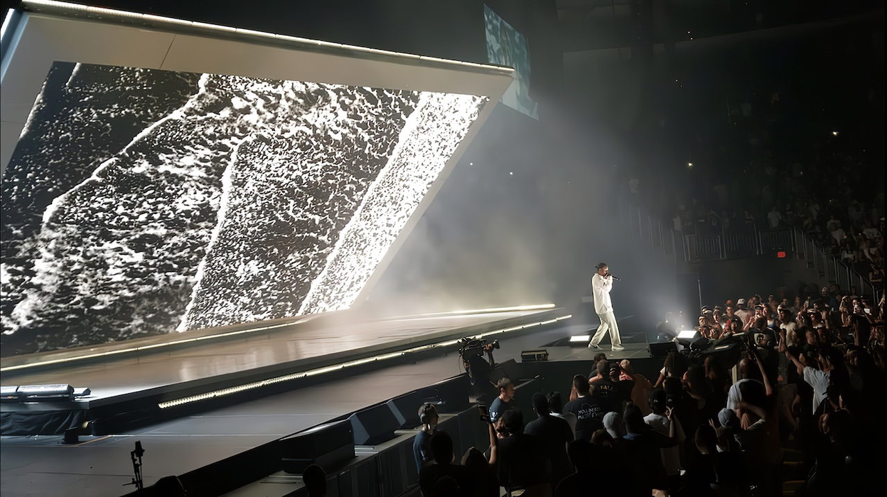 Kendrick Lamar live, large-format LED stage with cinematic imagery